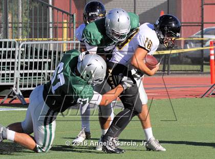 Thumbnail 3 in Antioch vs De La Salle photogallery.