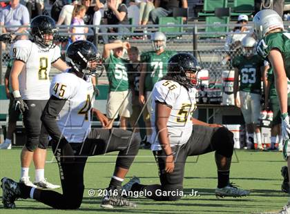 Thumbnail 3 in Antioch vs De La Salle photogallery.