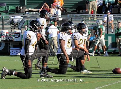 Thumbnail 3 in Antioch vs De La Salle photogallery.