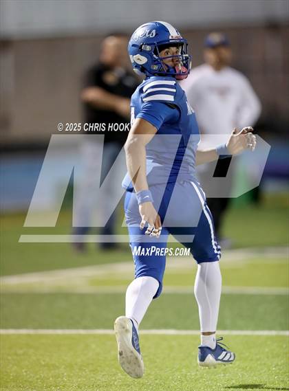 Thumbnail 3 in Yuma Catholic vs. Marana (AIA 5A Round 2) photogallery.