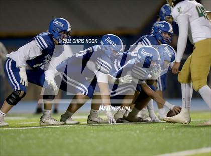 Thumbnail 2 in Yuma Catholic vs. Marana (AIA 5A Round 2) photogallery.