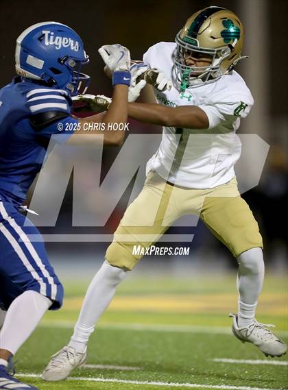Thumbnail 1 in Yuma Catholic vs. Marana (AIA 5A Round 2) photogallery.