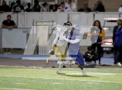 Thumbnail 3 in Yuma Catholic vs. Marana (AIA 5A Round 2) photogallery.