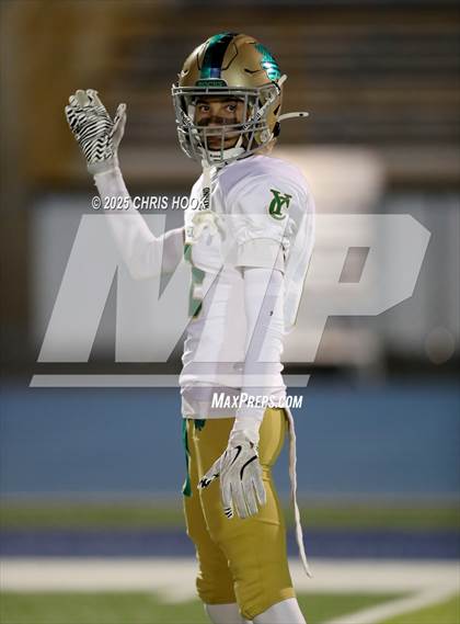 Thumbnail 2 in Yuma Catholic vs. Marana (AIA 5A Round 2) photogallery.