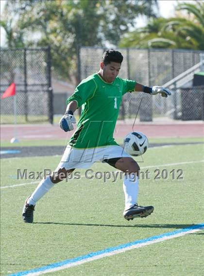 Thumbnail 2 in Dos Pueblos vs. Santa Barbara (Buena New Year's Tournament) photogallery.