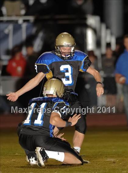 Thumbnail 2 in O'Connor vs. Deer Valley (AIA 5A State Playoffs) photogallery.