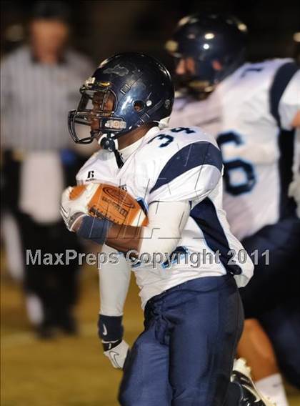 Thumbnail 2 in O'Connor vs. Deer Valley (AIA 5A State Playoffs) photogallery.