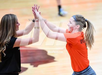 Thumbnail 3 in Springtown vs. Life Waxahachie (2017 UIL 4A Bi-District Playoff) photogallery.
