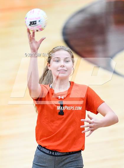 Thumbnail 2 in Springtown vs. Life Waxahachie (2017 UIL 4A Bi-District Playoff) photogallery.