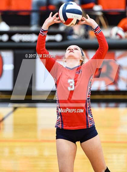 Thumbnail 3 in Springtown vs. Life Waxahachie (2017 UIL 4A Bi-District Playoff) photogallery.