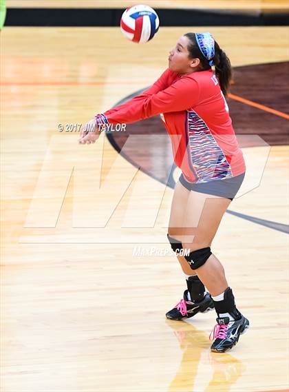 Thumbnail 2 in Springtown vs. Life Waxahachie (2017 UIL 4A Bi-District Playoff) photogallery.