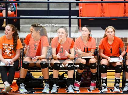 Thumbnail 1 in Springtown vs. Life Waxahachie (2017 UIL 4A Bi-District Playoff) photogallery.