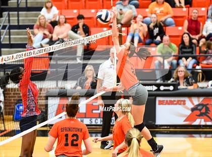 Thumbnail 3 in Springtown vs. Life Waxahachie (2017 UIL 4A Bi-District Playoff) photogallery.