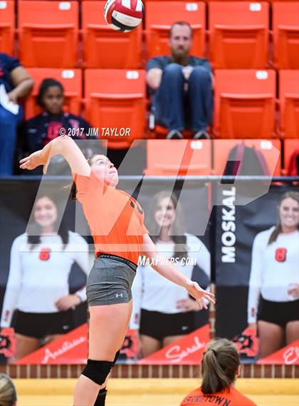 Thumbnail 2 in Springtown vs. Life Waxahachie (2017 UIL 4A Bi-District Playoff) photogallery.
