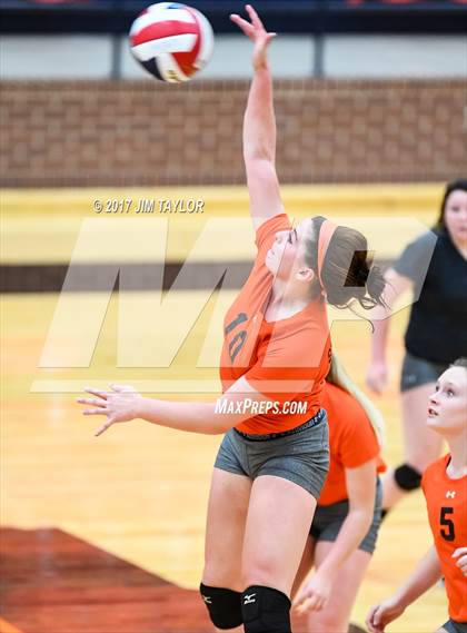 Thumbnail 2 in Springtown vs. Life Waxahachie (2017 UIL 4A Bi-District Playoff) photogallery.