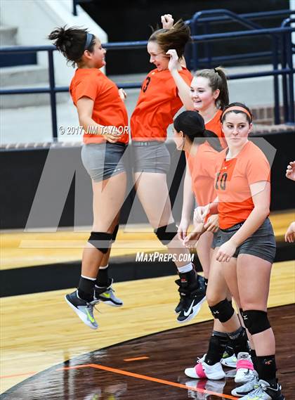 Thumbnail 3 in Springtown vs. Life Waxahachie (2017 UIL 4A Bi-District Playoff) photogallery.