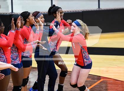 Thumbnail 1 in Springtown vs. Life Waxahachie (2017 UIL 4A Bi-District Playoff) photogallery.