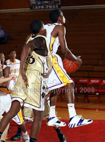 Thumbnail 1 in Lynwood vs. West Torrance (Pacific Shores Tournament) photogallery.