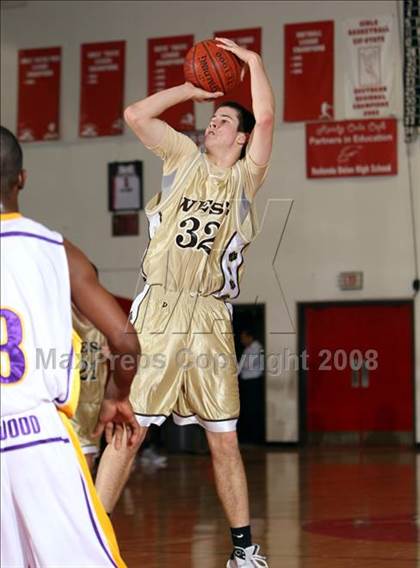 Thumbnail 1 in Lynwood vs. West Torrance (Pacific Shores Tournament) photogallery.