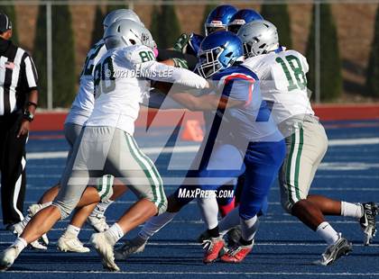 Thumbnail 3 in De La Salle @ Folsom photogallery.