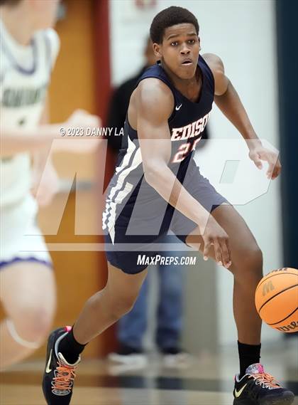 Thumbnail 2 in Edison @ South Lakes (VHSL Class 6 Quarterfinal) photogallery.