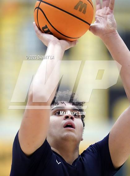 Thumbnail 3 in Edison @ South Lakes (VHSL Class 6 Quarterfinal) photogallery.
