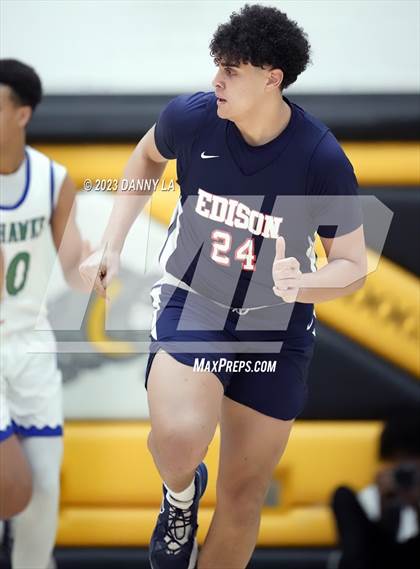 Thumbnail 3 in Edison @ South Lakes (VHSL Class 6 Quarterfinal) photogallery.