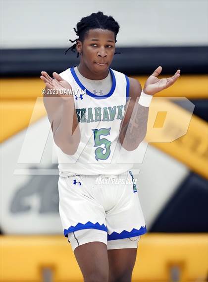 Thumbnail 3 in Edison @ South Lakes (VHSL Class 6 Quarterfinal) photogallery.