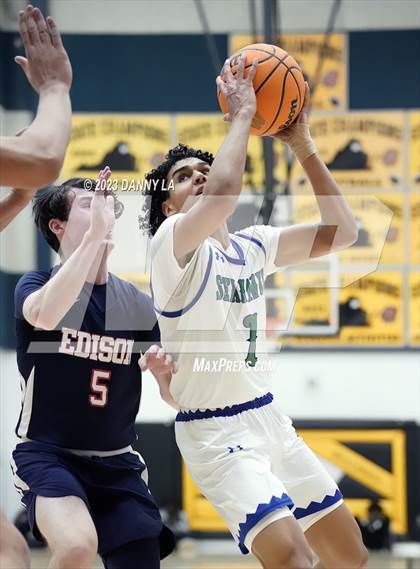 Thumbnail 2 in Edison @ South Lakes (VHSL Class 6 Quarterfinal) photogallery.