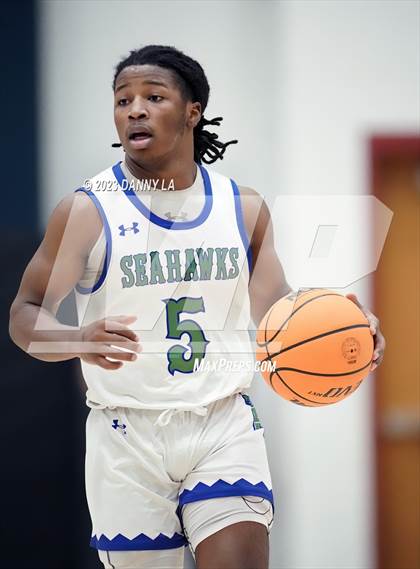 Thumbnail 2 in Edison @ South Lakes (VHSL Class 6 Quarterfinal) photogallery.