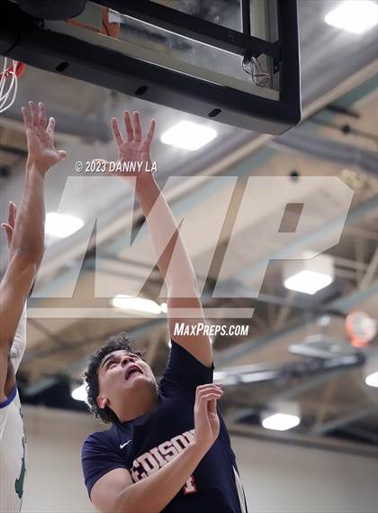 Thumbnail 1 in Edison @ South Lakes (VHSL Class 6 Quarterfinal) photogallery.
