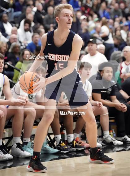 Thumbnail 3 in Edison @ South Lakes (VHSL Class 6 Quarterfinal) photogallery.