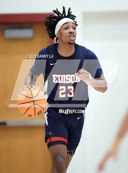Thumbnail 2 in Edison @ South Lakes (VHSL Class 6 Quarterfinal) photogallery.