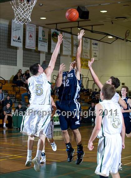 Thumbnail 3 in Saugus @ Santa Barbara photogallery.