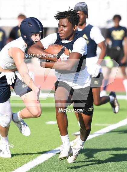 Thumbnail 3 in Desert Sunrise vs. Central (O'Connor 7v7) photogallery.