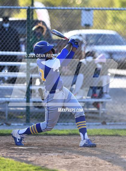Thumbnail 2 in Simeon @ Homewood-Flossmoor photogallery.