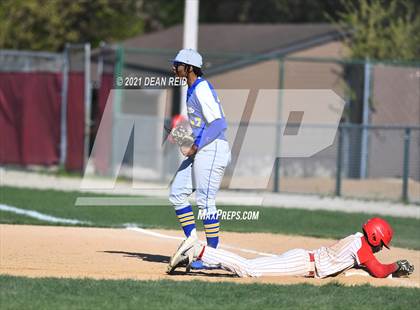 Thumbnail 3 in Simeon @ Homewood-Flossmoor photogallery.