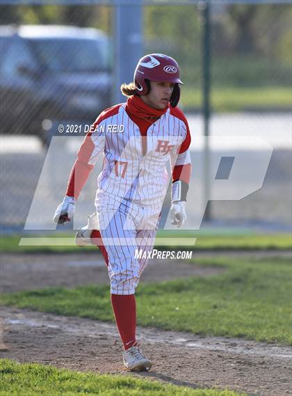 Thumbnail 3 in Simeon @ Homewood-Flossmoor photogallery.