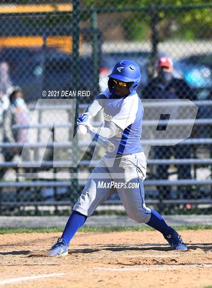 Thumbnail 3 in Simeon @ Homewood-Flossmoor photogallery.