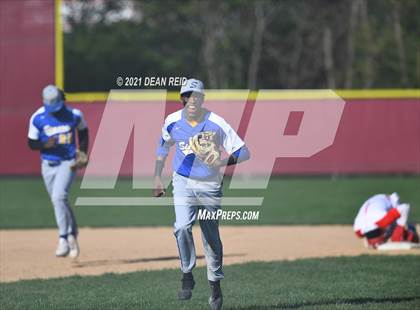 Thumbnail 2 in Simeon @ Homewood-Flossmoor photogallery.