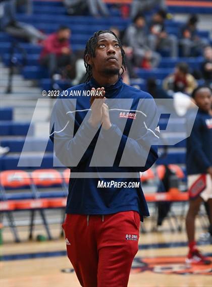 Thumbnail 2 in Jersey Village vs. Benjamin Davis (Houston Methodist Cy-Hoops Invitational) photogallery.