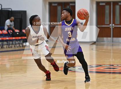 Thumbnail 2 in Jersey Village vs. Benjamin Davis (Houston Methodist Cy-Hoops Invitational) photogallery.