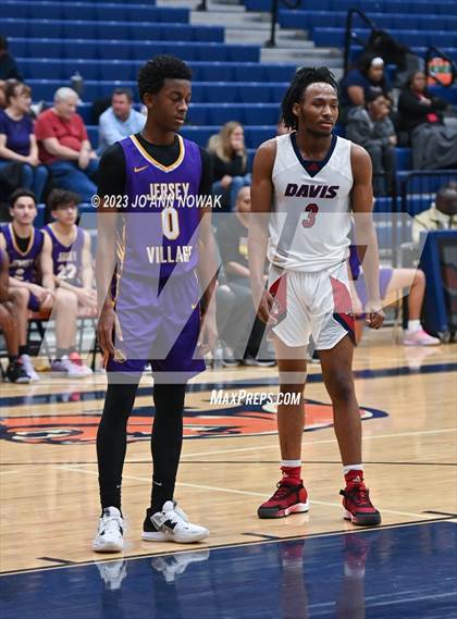 Thumbnail 3 in Jersey Village vs. Benjamin Davis (Houston Methodist Cy-Hoops Invitational) photogallery.
