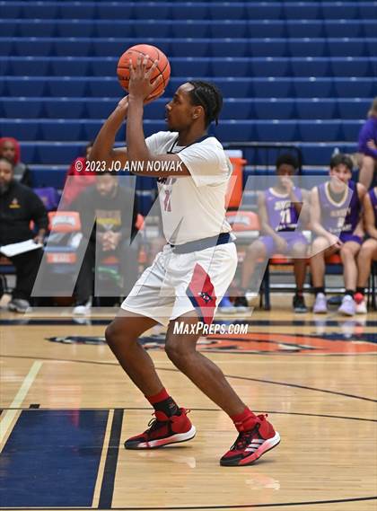 Thumbnail 3 in Jersey Village vs. Benjamin Davis (Houston Methodist Cy-Hoops Invitational) photogallery.