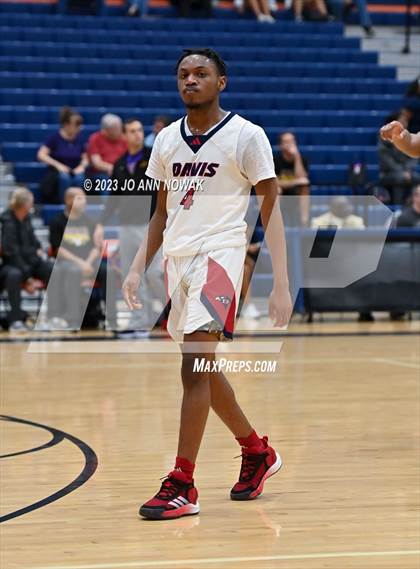Thumbnail 3 in Jersey Village vs. Benjamin Davis (Houston Methodist Cy-Hoops Invitational) photogallery.