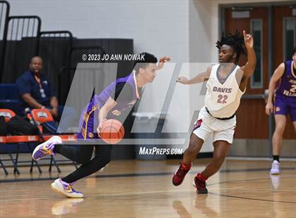 Thumbnail 1 in Jersey Village vs. Benjamin Davis (Houston Methodist Cy-Hoops Invitational) photogallery.