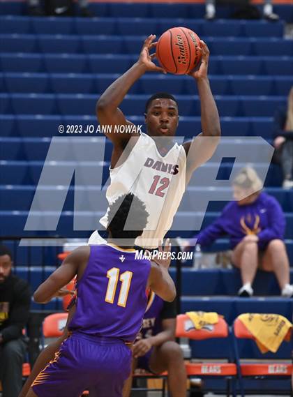 Thumbnail 1 in Jersey Village vs. Benjamin Davis (Houston Methodist Cy-Hoops Invitational) photogallery.
