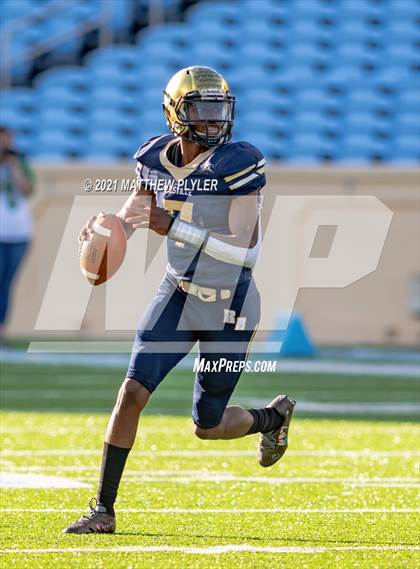 Thumbnail 1 in Reidsville vs. Mountain Heritage (1 of 2 - NCHSAA 2A Final - the Game) photogallery.