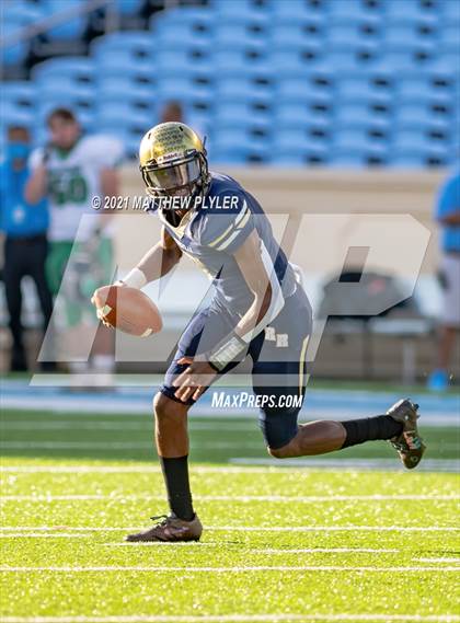 Thumbnail 2 in Reidsville vs. Mountain Heritage (1 of 2 - NCHSAA 2A Final - the Game) photogallery.