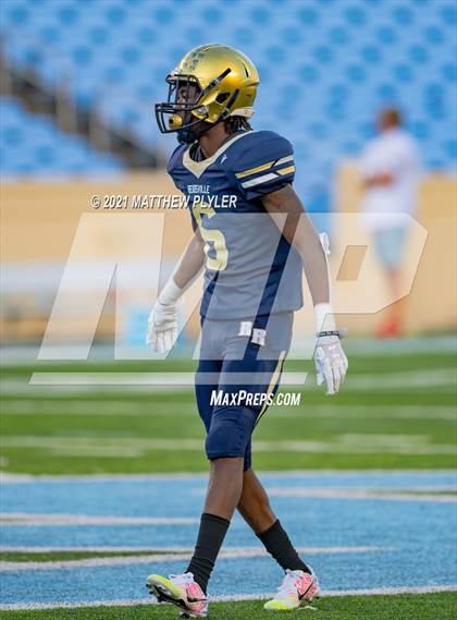 Thumbnail 1 in Reidsville vs. Mountain Heritage (1 of 2 - NCHSAA 2A Final - the Game) photogallery.